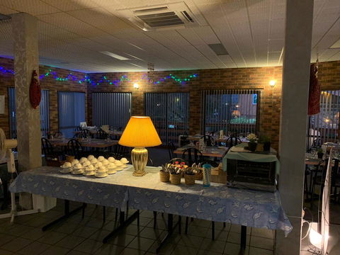 Mountain Creek Motel Bar & Restaurant - Great Ocean Road Tourism 19
