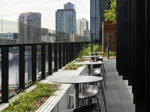 Vibe Hotel Melbourne Docklands - Great Ocean Road Tourism 21