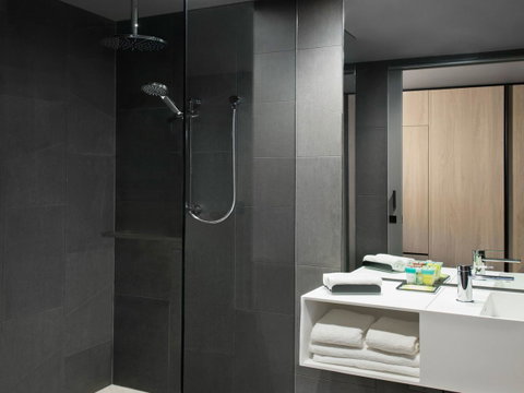 Vibe Hotel Melbourne Docklands - Great Ocean Road Tourism 16