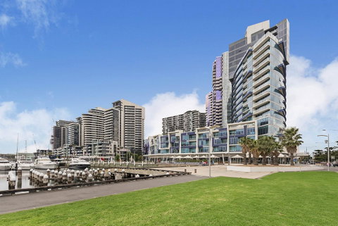 Docklands Private Collection - NEWQUAY - Great Ocean Road Tourism 0