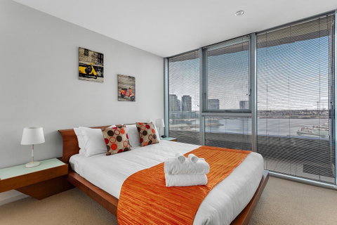 Docklands Private Collection - NEWQUAY - Great Ocean Road Tourism 4