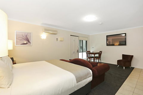 Quality Inn & Suites The Menzies - Great Ocean Road Tourism 38