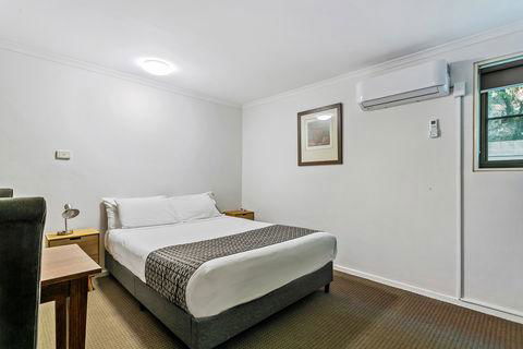 Quality Inn & Suites The Menzies - Great Ocean Road Tourism 3