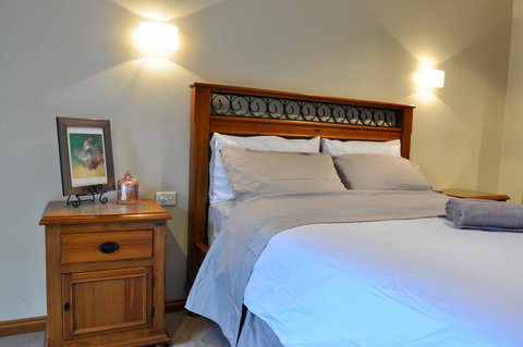 Crimea Retreat - Great Ocean Road Tourism 7