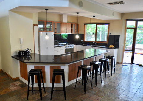 Crimea Retreat - Great Ocean Road Tourism 21