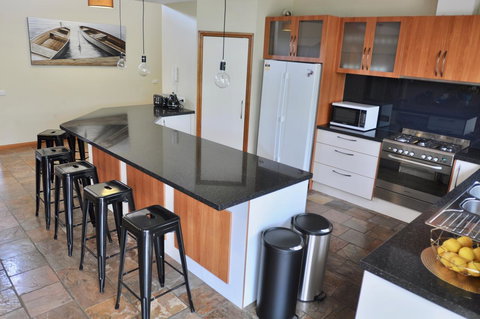 Crimea Retreat - Great Ocean Road Tourism 12