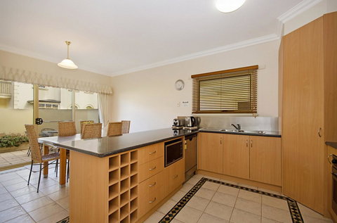 Sea Shells On Banyan Apartment - Great Ocean Road Tourism 10