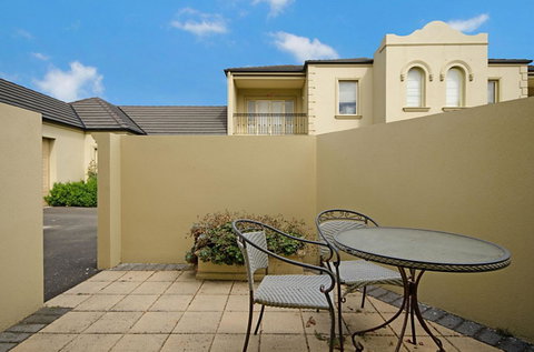 Sea Shells On Banyan Apartment - Great Ocean Road Tourism 8