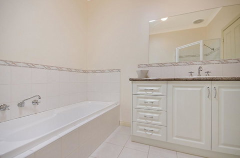 Sea Shells On Banyan Apartment - Great Ocean Road Tourism 12