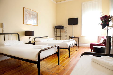 Hotel Claremont Guest House - Great Ocean Road Tourism 12