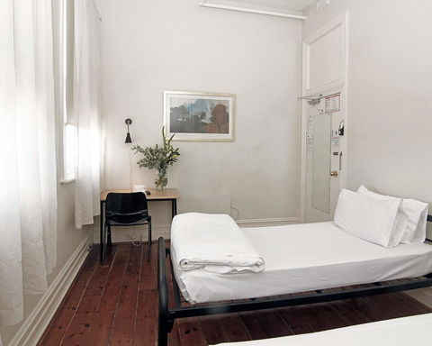 Hotel Claremont Guest House - Great Ocean Road Tourism 11