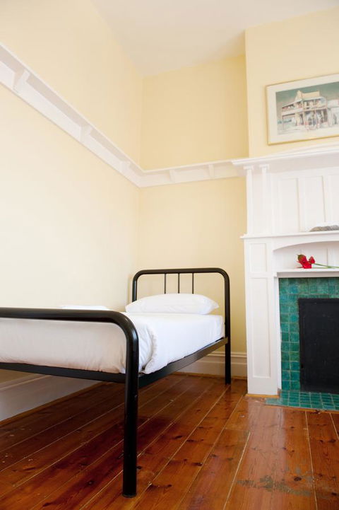 Hotel Claremont Guest House - Great Ocean Road Tourism 4