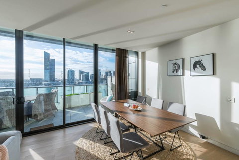 Waterfront 3 Bedroom Luxury Home Victoria Harbour - Great Ocean Road Tourism 4