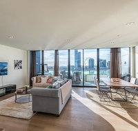 Waterfront 3 Bedroom Luxury Home Victoria Harbour - Great Ocean Road Tourism