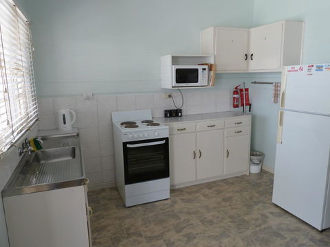 Beachcomber Holiday Units - Great Ocean Road Tourism 33