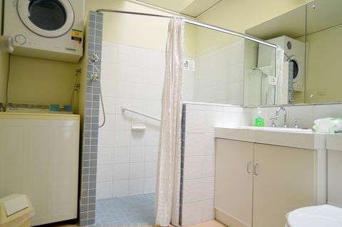 Executive Hideaway - Great Ocean Road Tourism 2