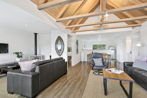 47 Baker Street - Great Ocean Road Tourism 12