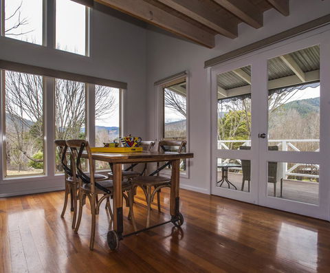 Abbys Cottages Bright - Great Ocean Road Tourism 17