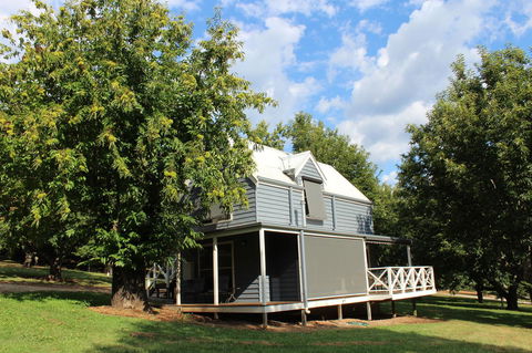 Abbys Cottages Bright - Great Ocean Road Tourism 11