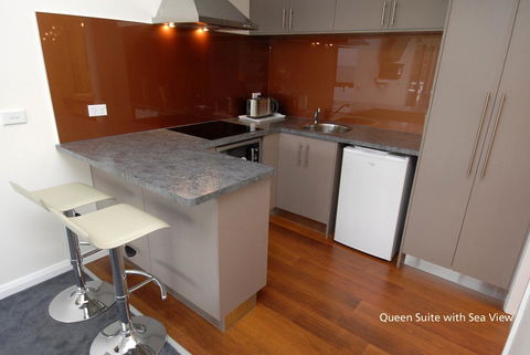 Seascape Accommodation - Great Ocean Road Tourism 5