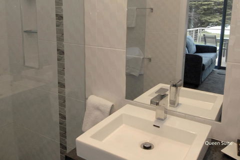 Seascape Accommodation - Great Ocean Road Tourism 9