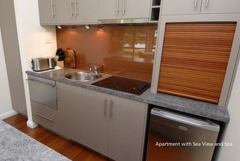 Seascape Accommodation - Great Ocean Road Tourism 3