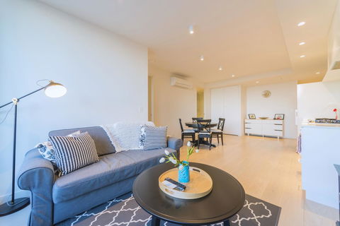 Pride Manor South Yarra - Great Ocean Road Tourism 1