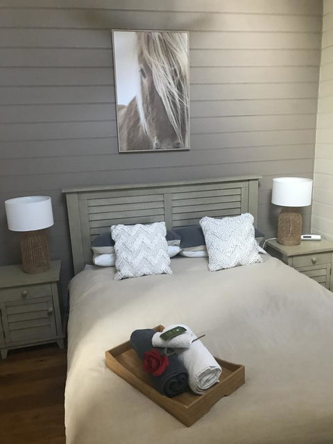 Two Truffles Cottages - Great Ocean Road Tourism 3