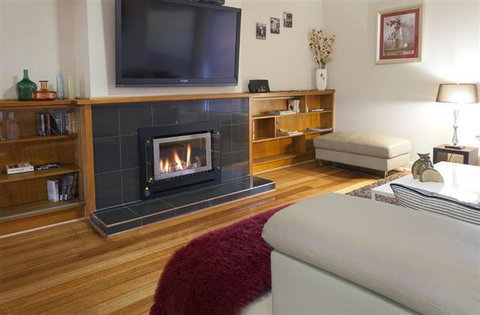 Lake Wendouree Luxury Apartments - Great Ocean Road Tourism 0