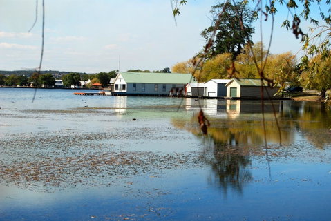 Lake Wendouree Luxury Apartments - Great Ocean Road Tourism 12