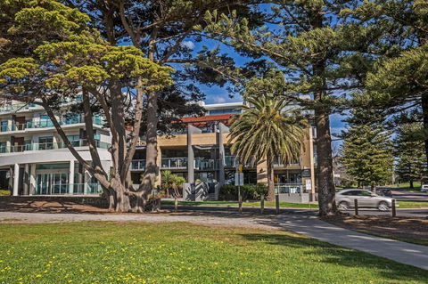C-Scape Esplanade Cowes - Great Ocean Road Tourism 4