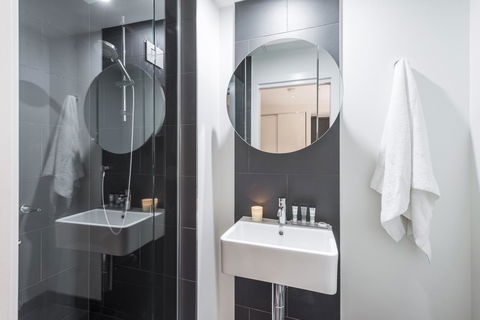 Apartments @ 133 City - Great Ocean Road Tourism 16