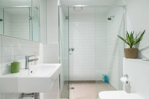 Complete Host The River Apartments - Great Ocean Road Tourism 3