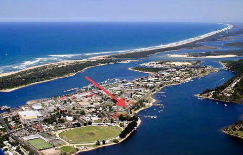 The Wheelhouse - 2BR Waterfront Apt In Town - Great Ocean Road Tourism 16