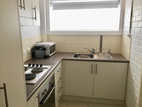 The Wheelhouse - 2BR Waterfront Apt In Town - Great Ocean Road Tourism 11