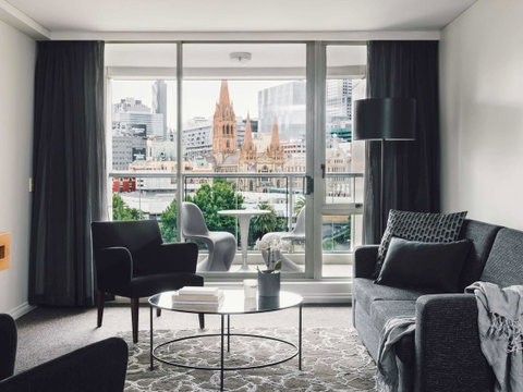 Quay West Suites Melbourne - Great Ocean Road Tourism 1