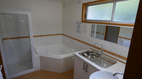 Adina Lodge Holiday Apartments - Great Ocean Road Tourism 26