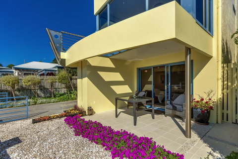 The Waterfront Apartment - Great Ocean Road Tourism 4
