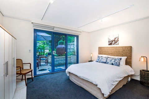 The Waterfront Apartment - Great Ocean Road Tourism 6