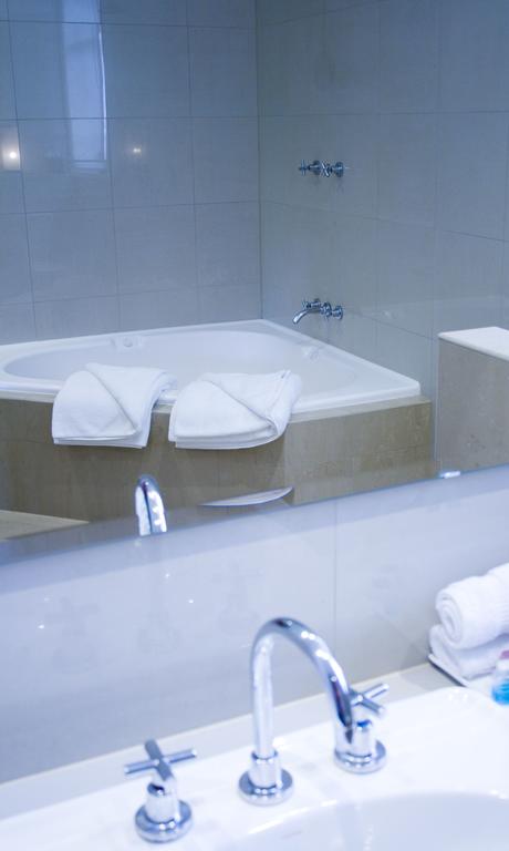 The Bridgetown Hotel - Great Ocean Road Tourism 3