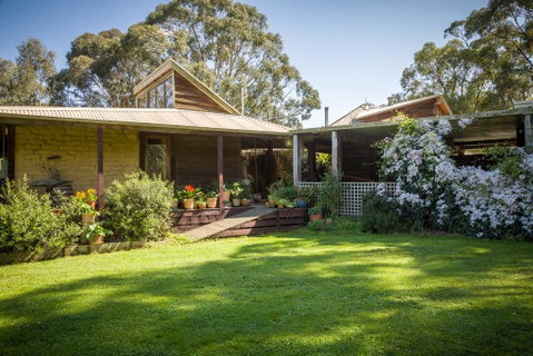 The Burrow At Wombat Bend - Great Ocean Road Tourism 2