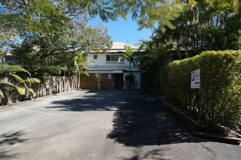 The Cliff House - Great Ocean Road Tourism 1