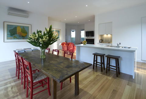 The Cottage At Bolobek - Great Ocean Road Tourism 0