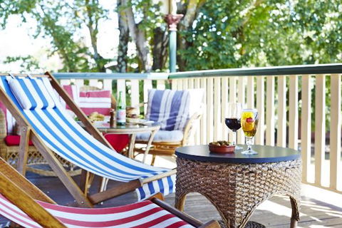 The Daylesford Hotel - Great Ocean Road Tourism 0