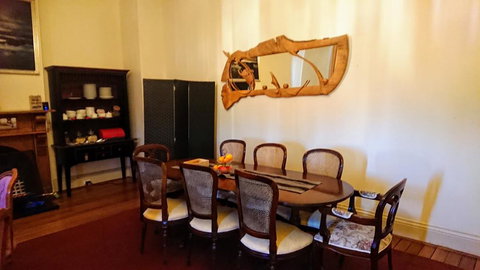 The Empire Hotel - Great Ocean Road Tourism 0