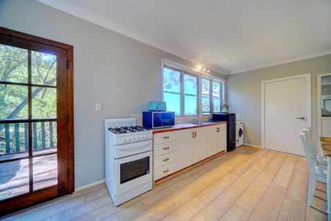 The Hillside Cottage - Great Ocean Road Tourism 1