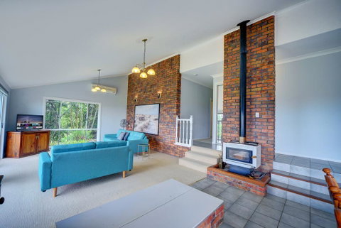 The Hillside House - Great Ocean Road Tourism 2