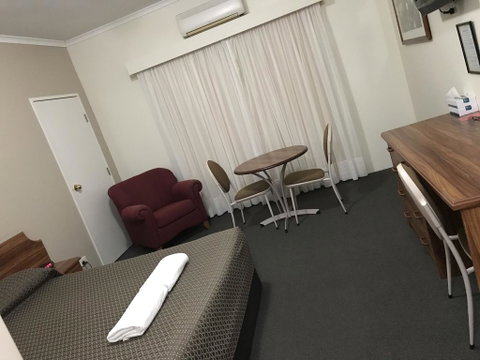 The Kidman Wayside Inn - Great Ocean Road Tourism 1
