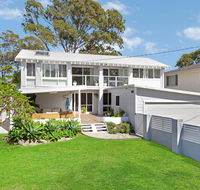 THE LAKE HOUSE - WiTH SWIMMING POOL - Great Ocean Road Tourism
