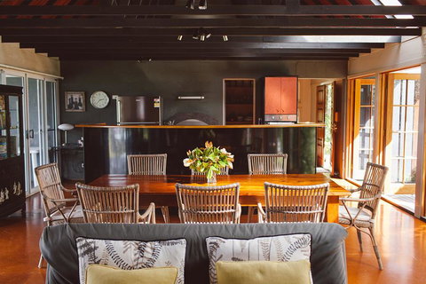 The Retreat Tamborine Mountain - Great Ocean Road Tourism 2
